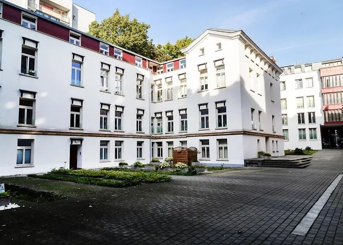 Househost Apartment:Łobzowska 22